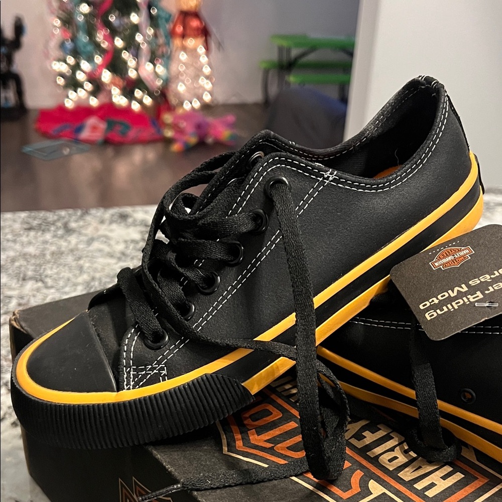 Harley-Davidson Women’s Black and Orange Sneakers - Picture 4 of 6